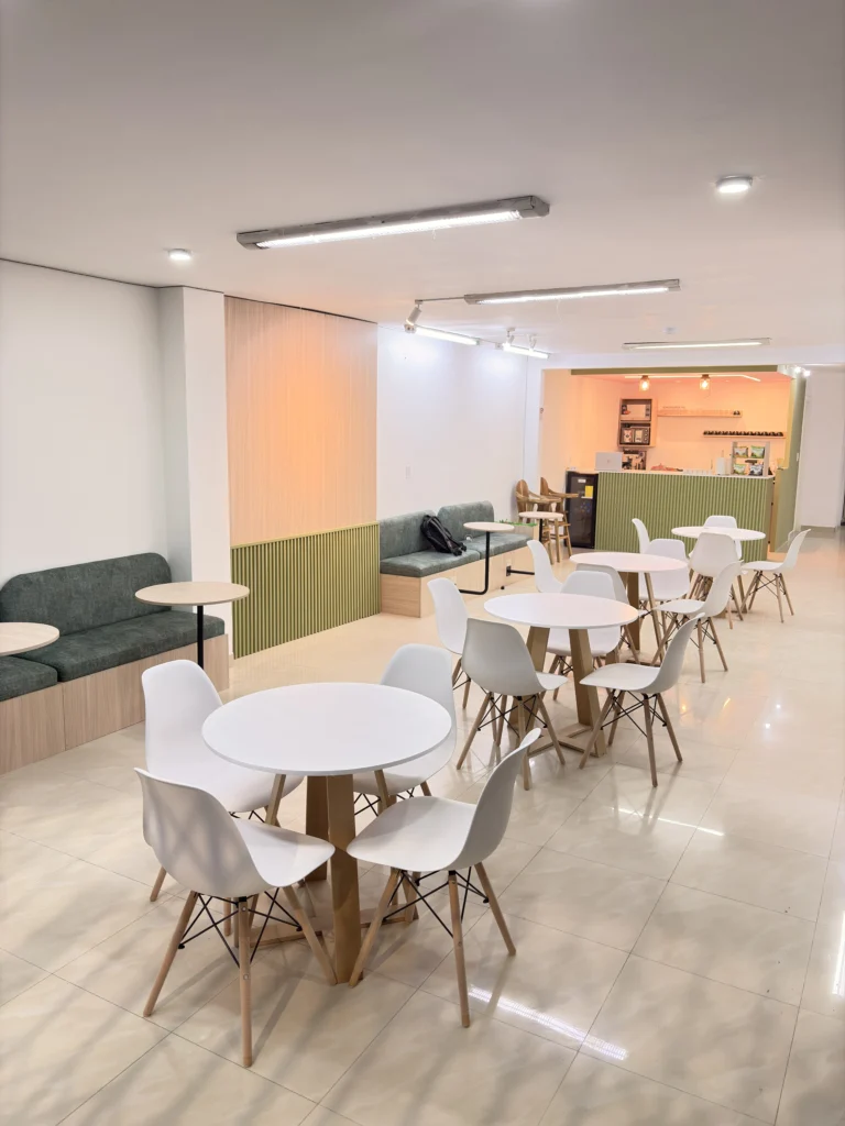 Cafetería de especialidad con juegos para niños en Quito Norte