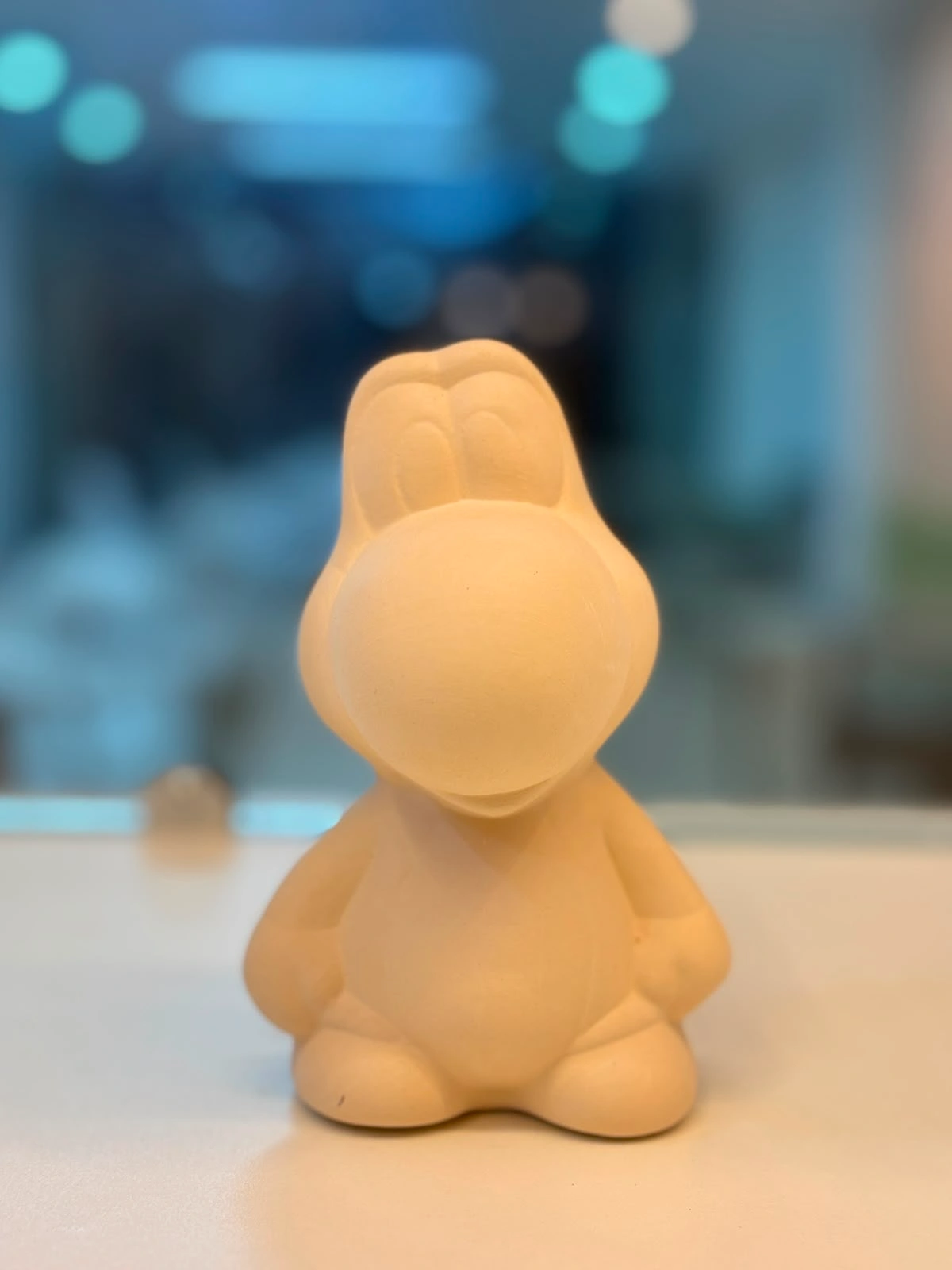 Cerámica pequeña de Yoshi para niños en Quito